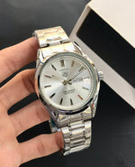 TAG Heuer Carrera Quartz Watch – Day & Date Display